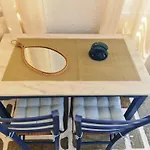 Blue Pearl Maisonette Holiday home