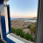 Blue Pearl Maisonette Holiday home *