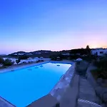 Blue Pearl Maisonette Holiday home *